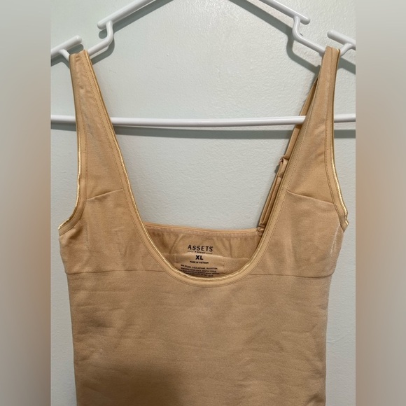 Assets by Spanx Open Bust Mid Thigh Bodysuit Tan Nude Convertible Shapewear RR. - Picture 13 of 13
